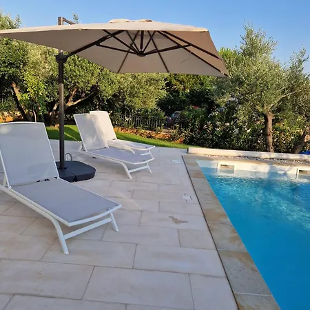 Charming Orange With Private Pool And Garden Oasis * Tar-Vabriga