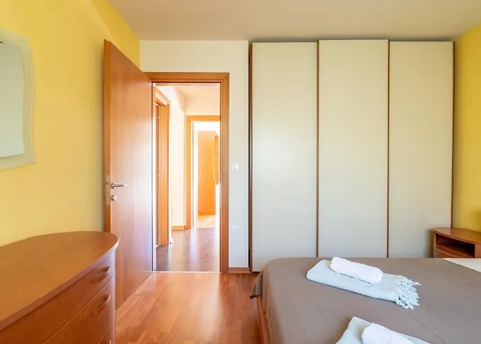 Charming Orange With Private Pool And Garden Oasis * Tar-Vabriga