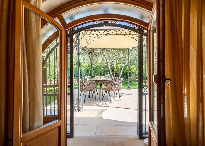 Charming Orange With Private Pool And Garden Oasis * Tar-Vabriga