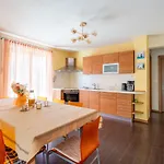 Charming Orange With Private Pool And Garden Oasis * Tar-Vabriga