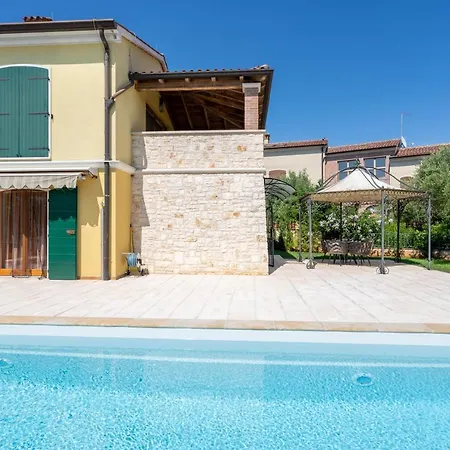 Charming Orange With Private Pool And Garden Oasis * Tar-Vabriga