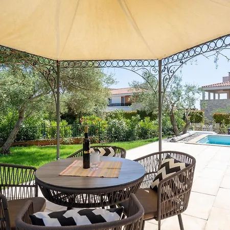 Charming Orange With Private Pool And Garden Oasis * Tar-Vabriga